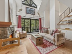 16-4510 Blackcomb Way Whistler, BC V8E 0X8