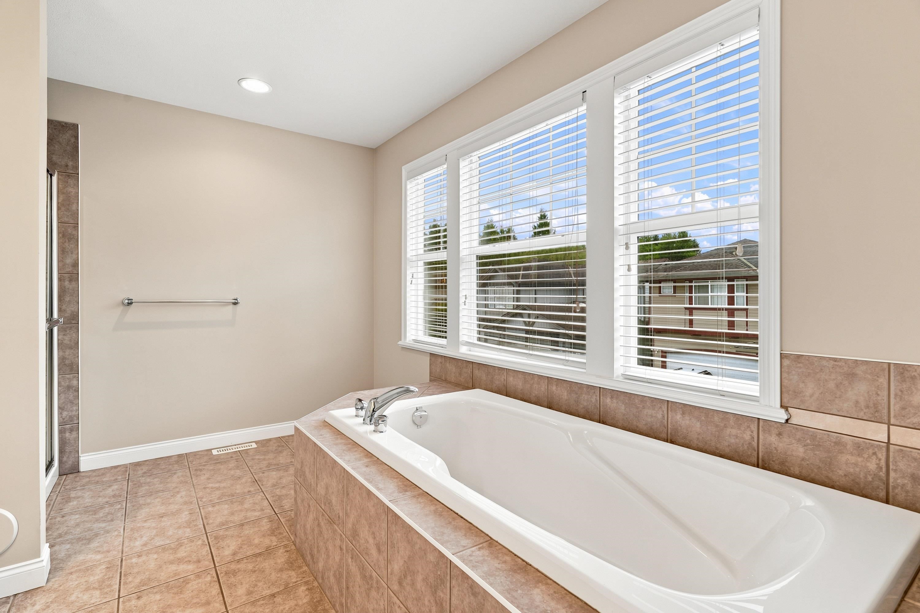 121-21868 Lougheed Highway, Maple Ridge, BC