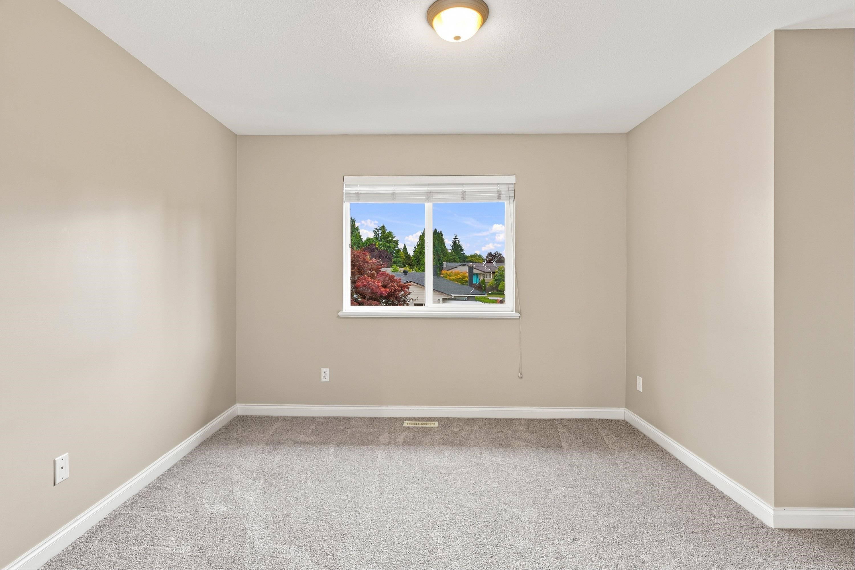 121-21868 Lougheed Highway, Maple Ridge, BC