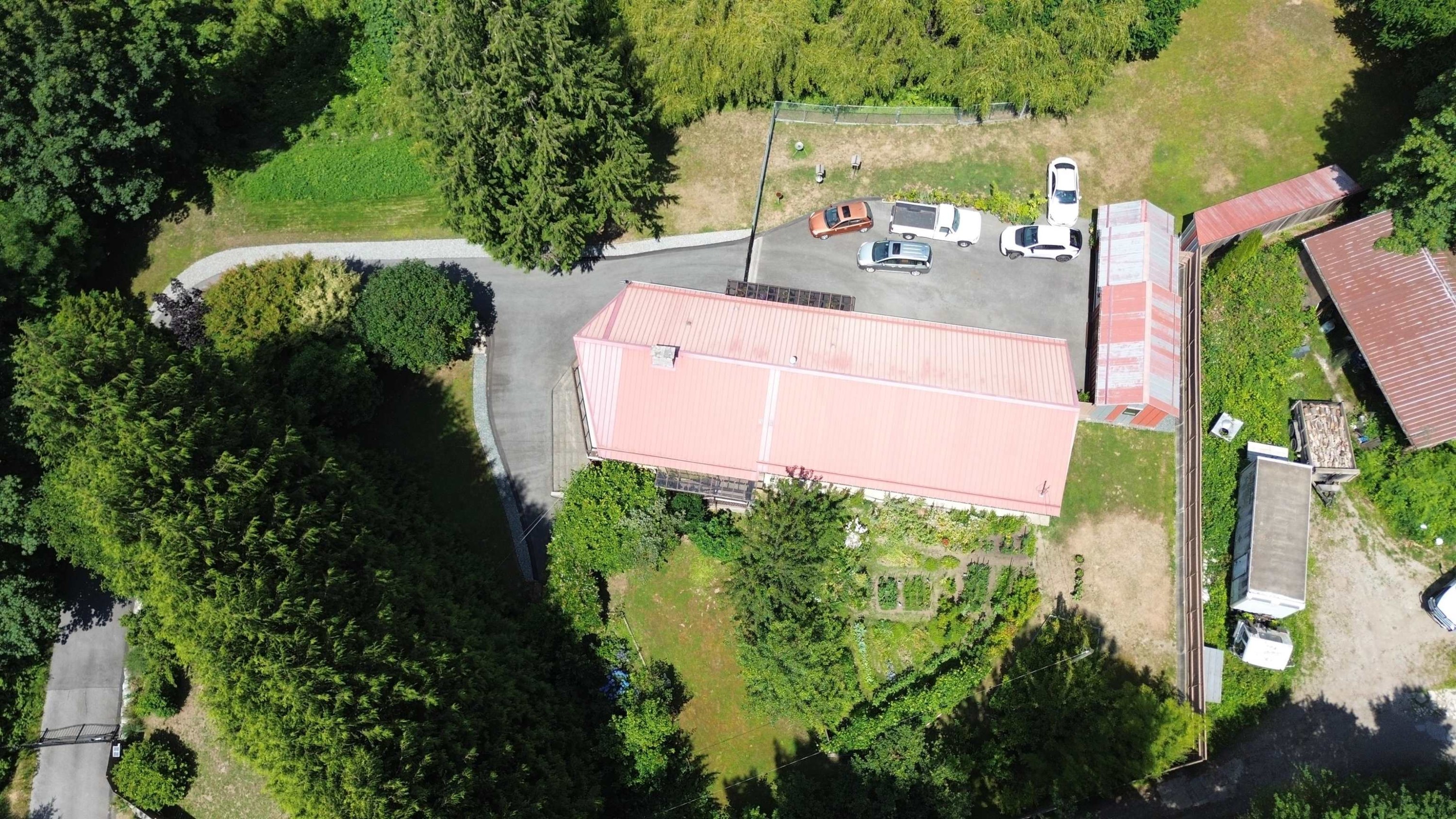 24089 Lougheed Highway, Maple Ridge, BC - Outdoor
