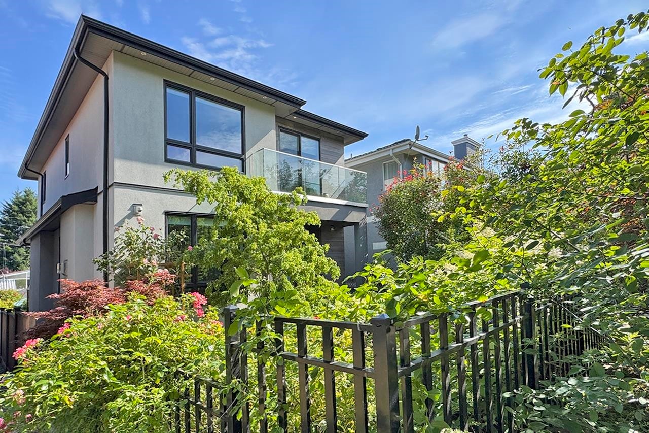 3191 21St Avenue E, Vancouver, BC