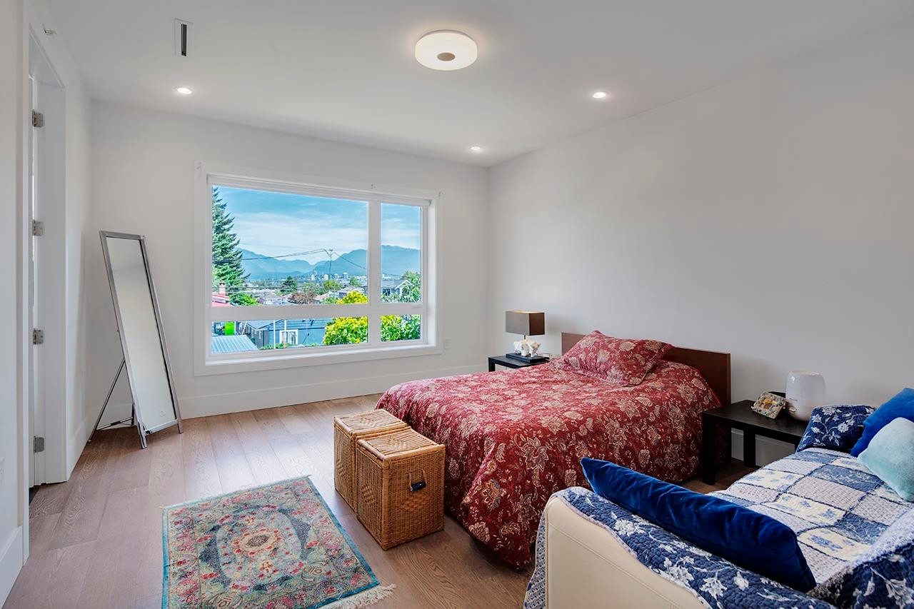 3191 21St Avenue E, Vancouver, BC