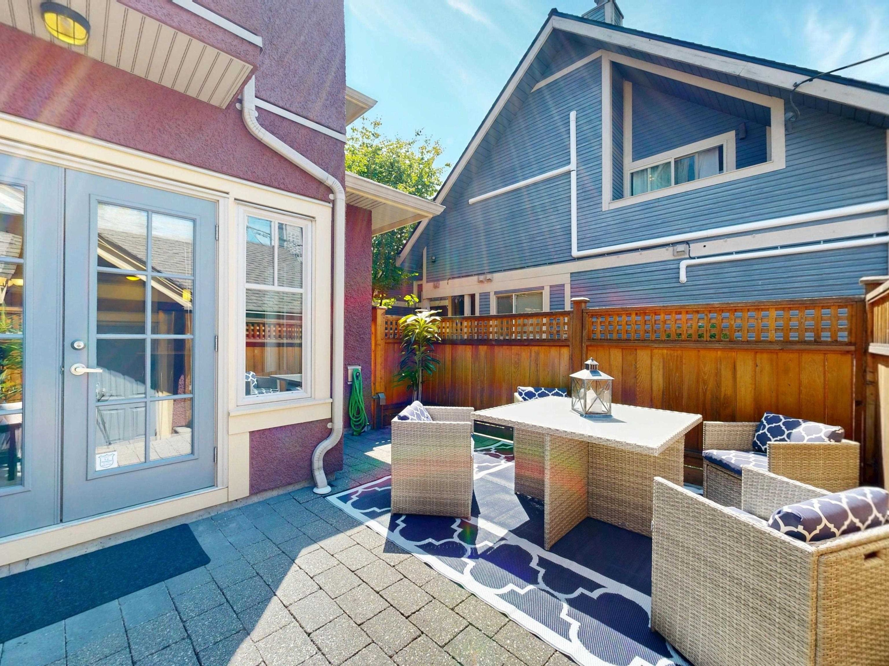 839 14Th Avenue W, Vancouver, BC - Outdoor With Deck Patio Veranda With Exterior