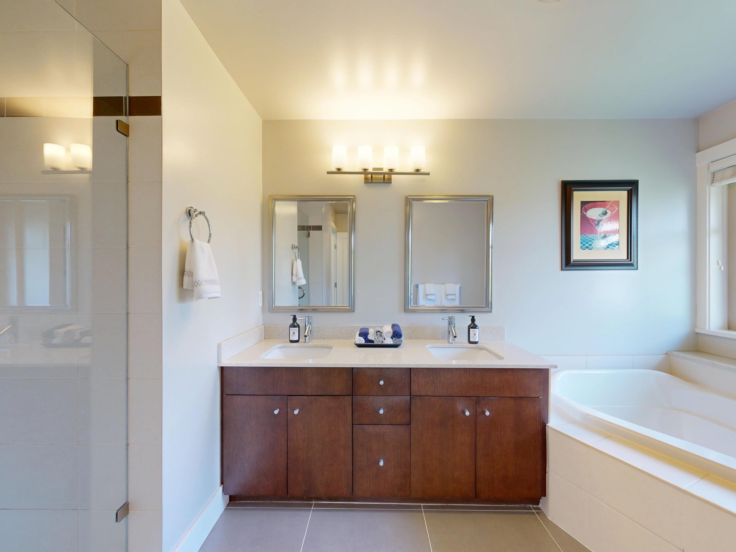 839 14Th Avenue W, Vancouver, BC - Indoor Photo Showing Bathroom