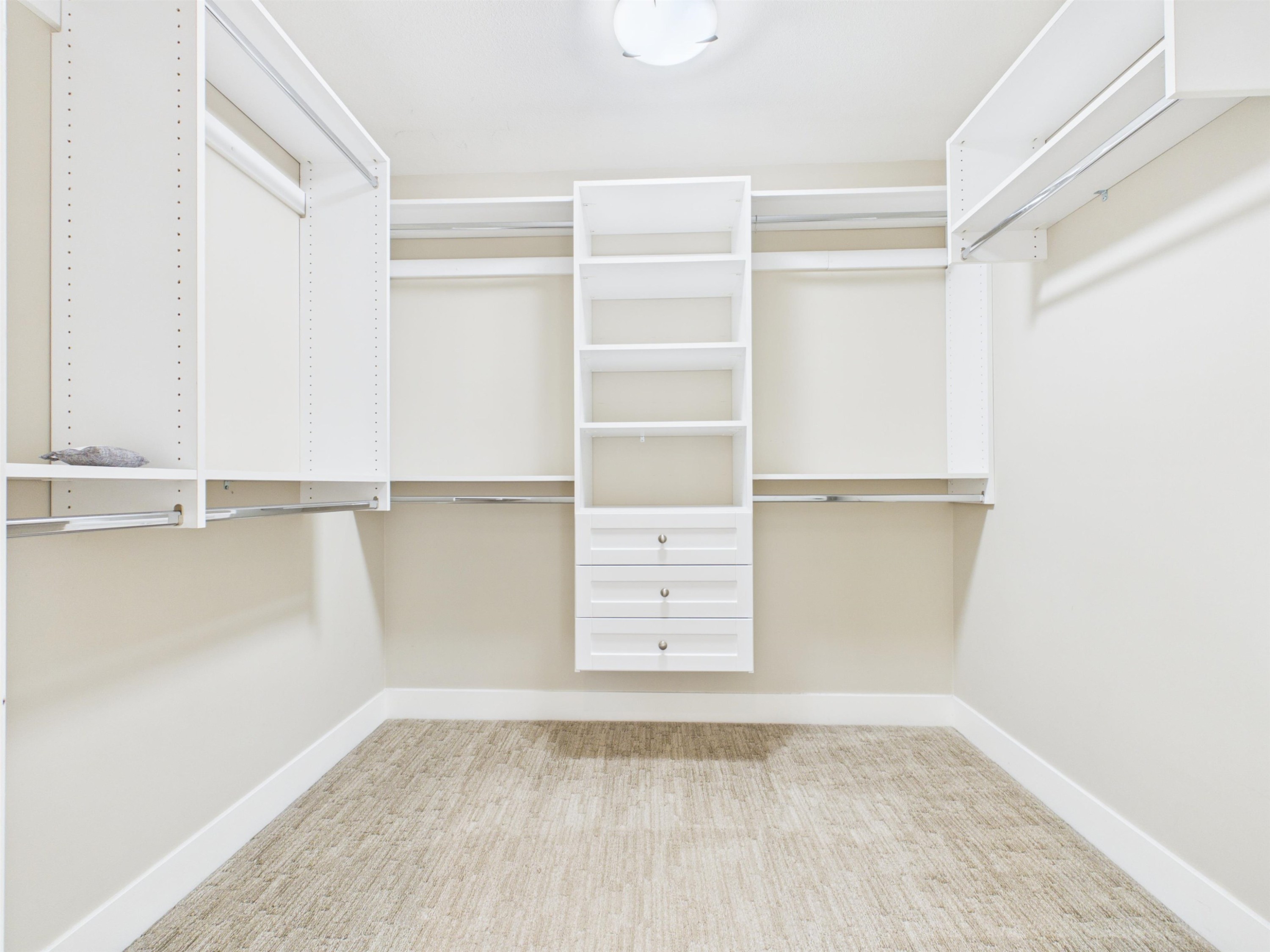 3501 Sheffield Avenue, Coquitlam, BC - Indoor With Storage