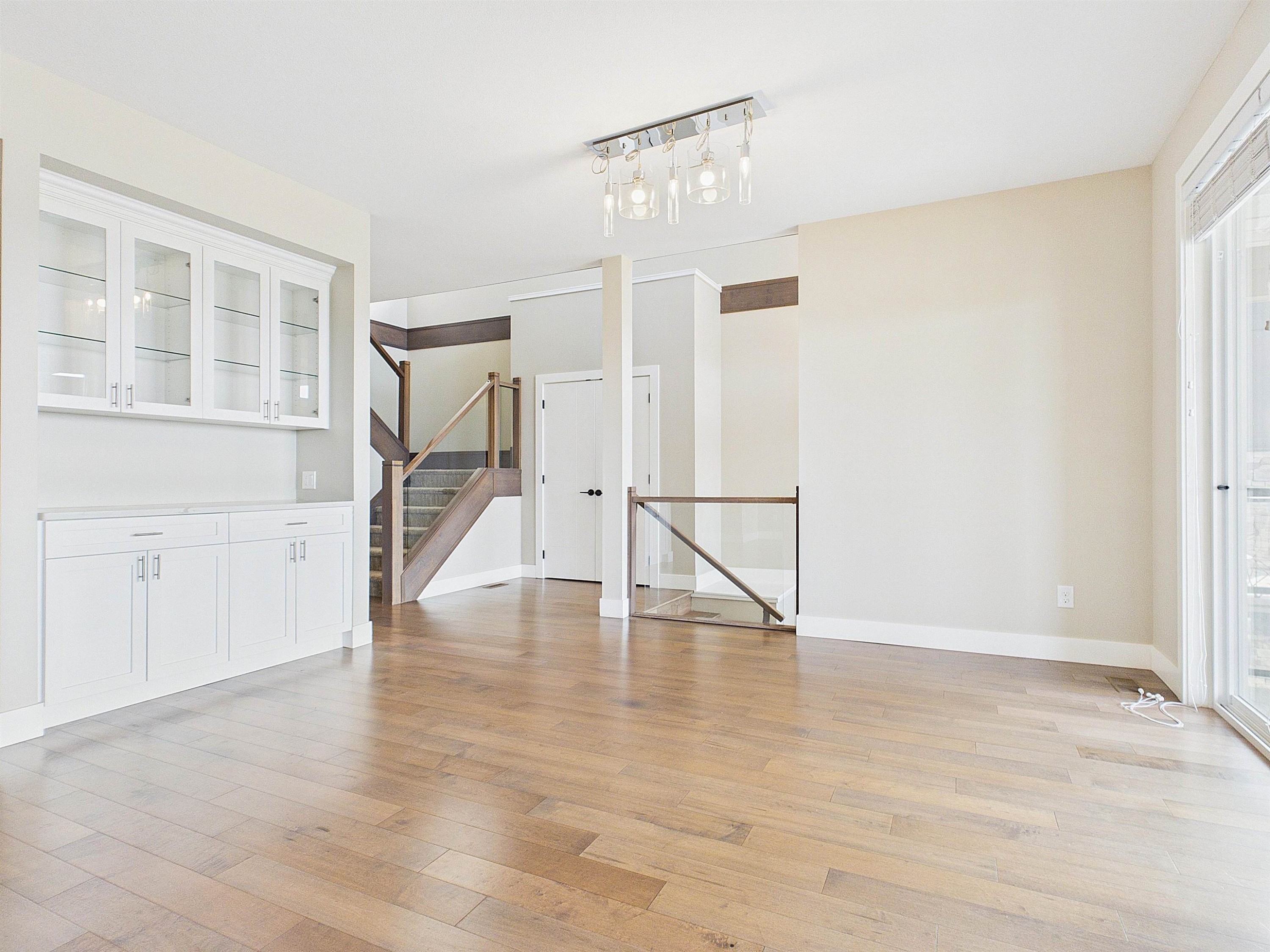 3501 Sheffield Avenue, Coquitlam, BC - Indoor Photo Showing Other Room