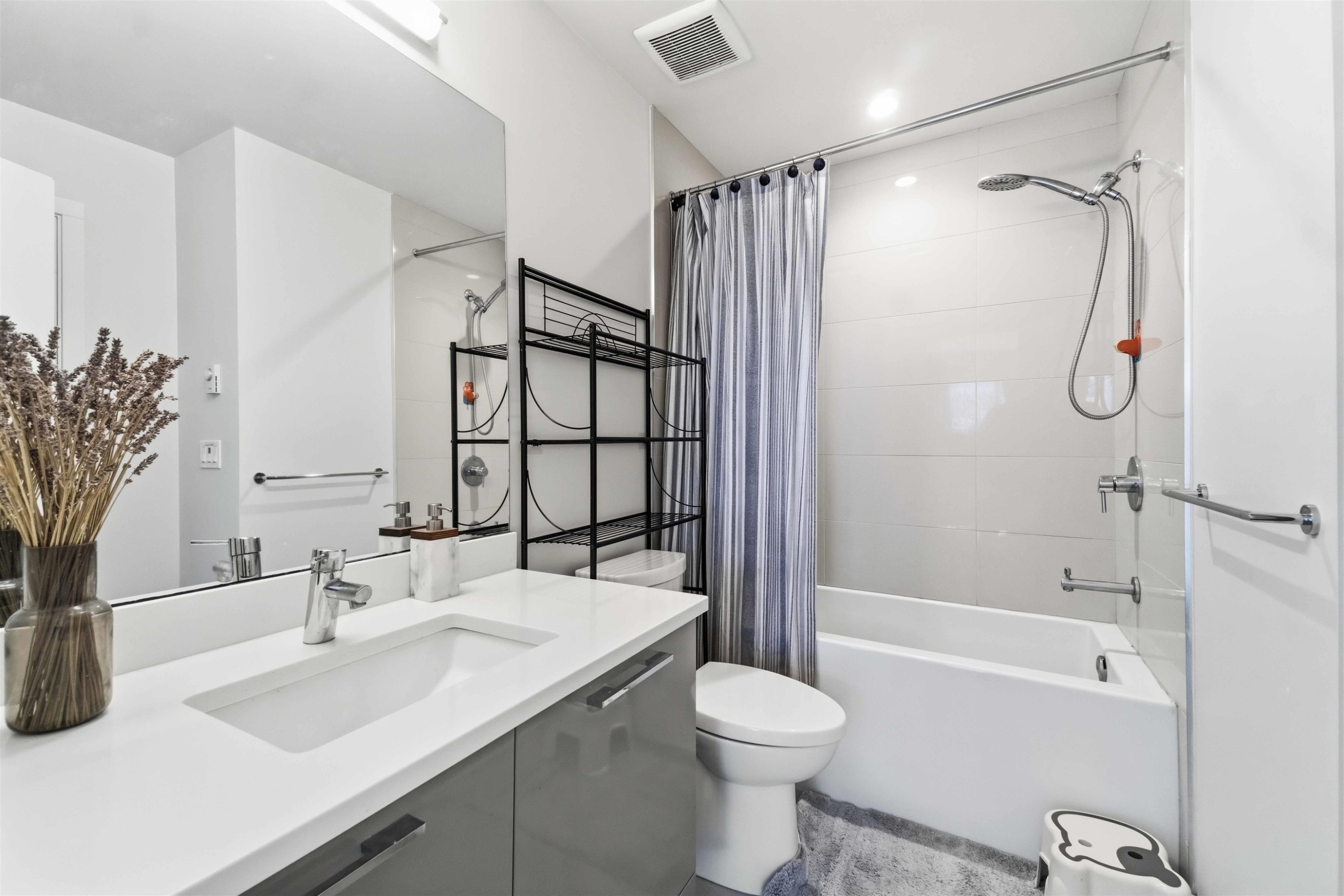 82-10199 River Drive, Richmond, BC