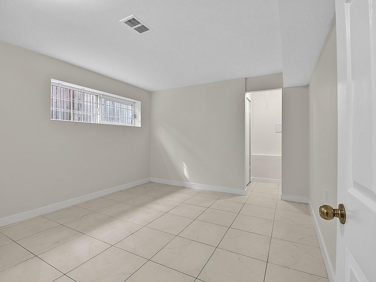 2216 41St Avenue E, Vancouver, BC - Indoor Photo Showing Other Room