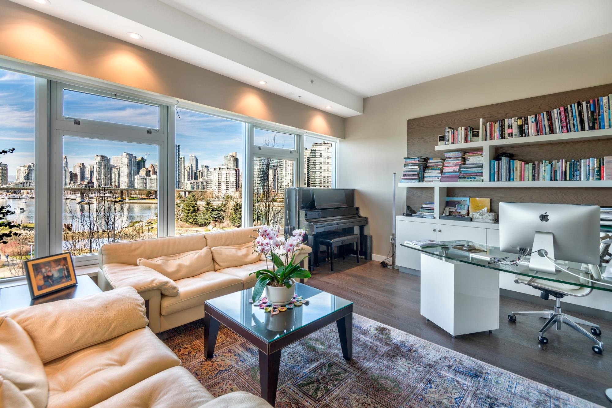 504-181 Athletes Way, Vancouver, BC