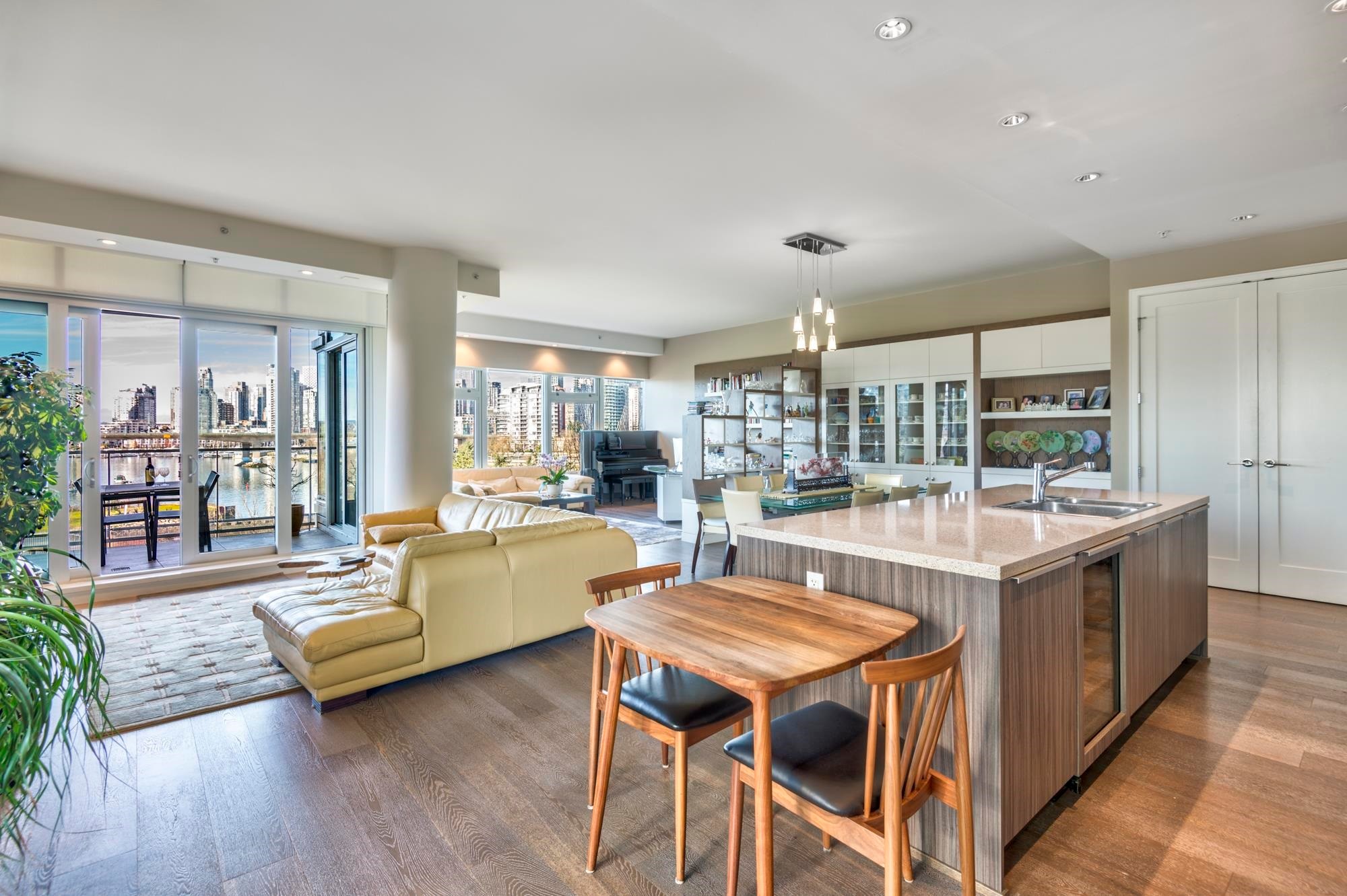 504-181 Athletes Way, Vancouver, BC