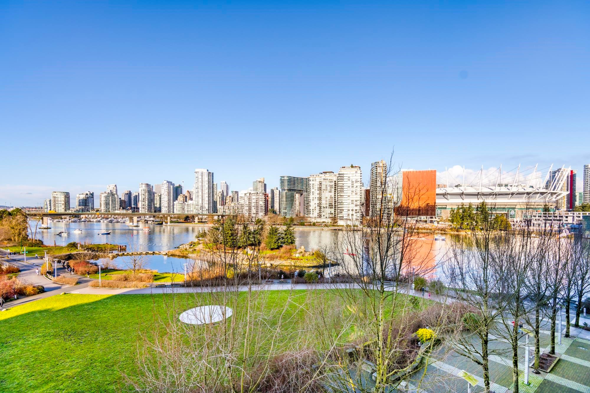 504-181 Athletes Way, Vancouver, BC