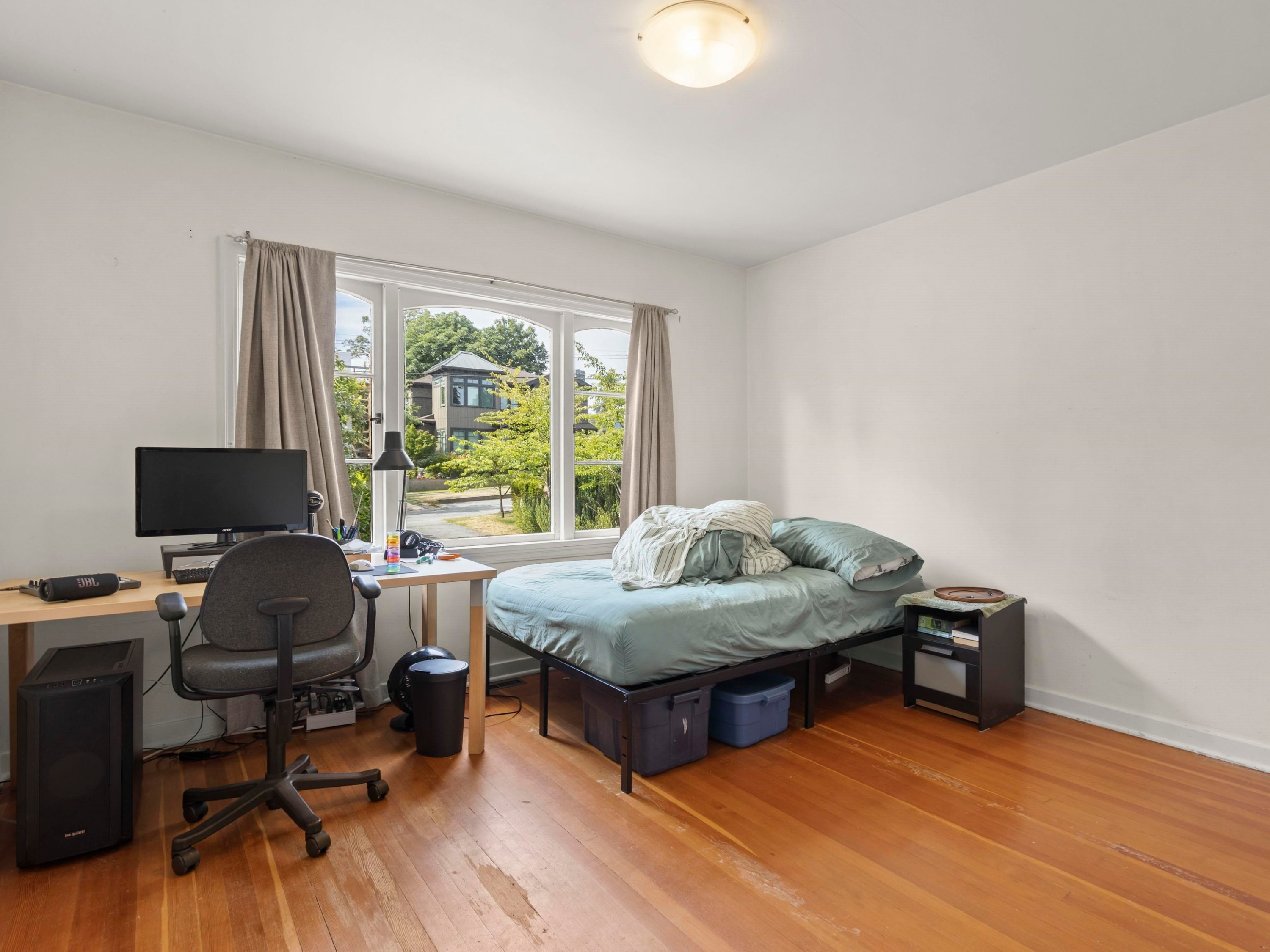 4691 5Th Avenue W, Vancouver, BC - Indoor