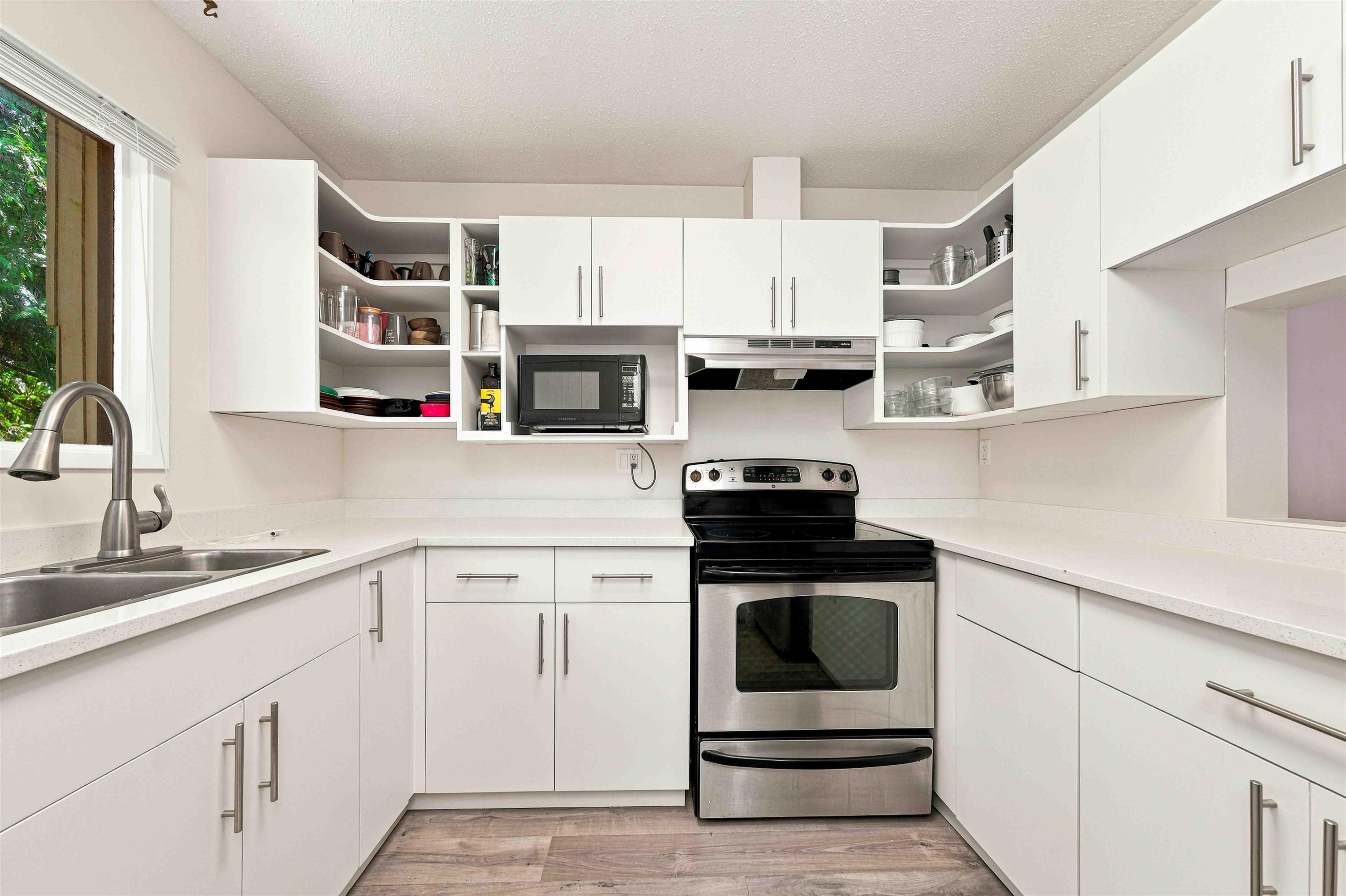 3023 Centaurus Drive, Burnaby, BC
