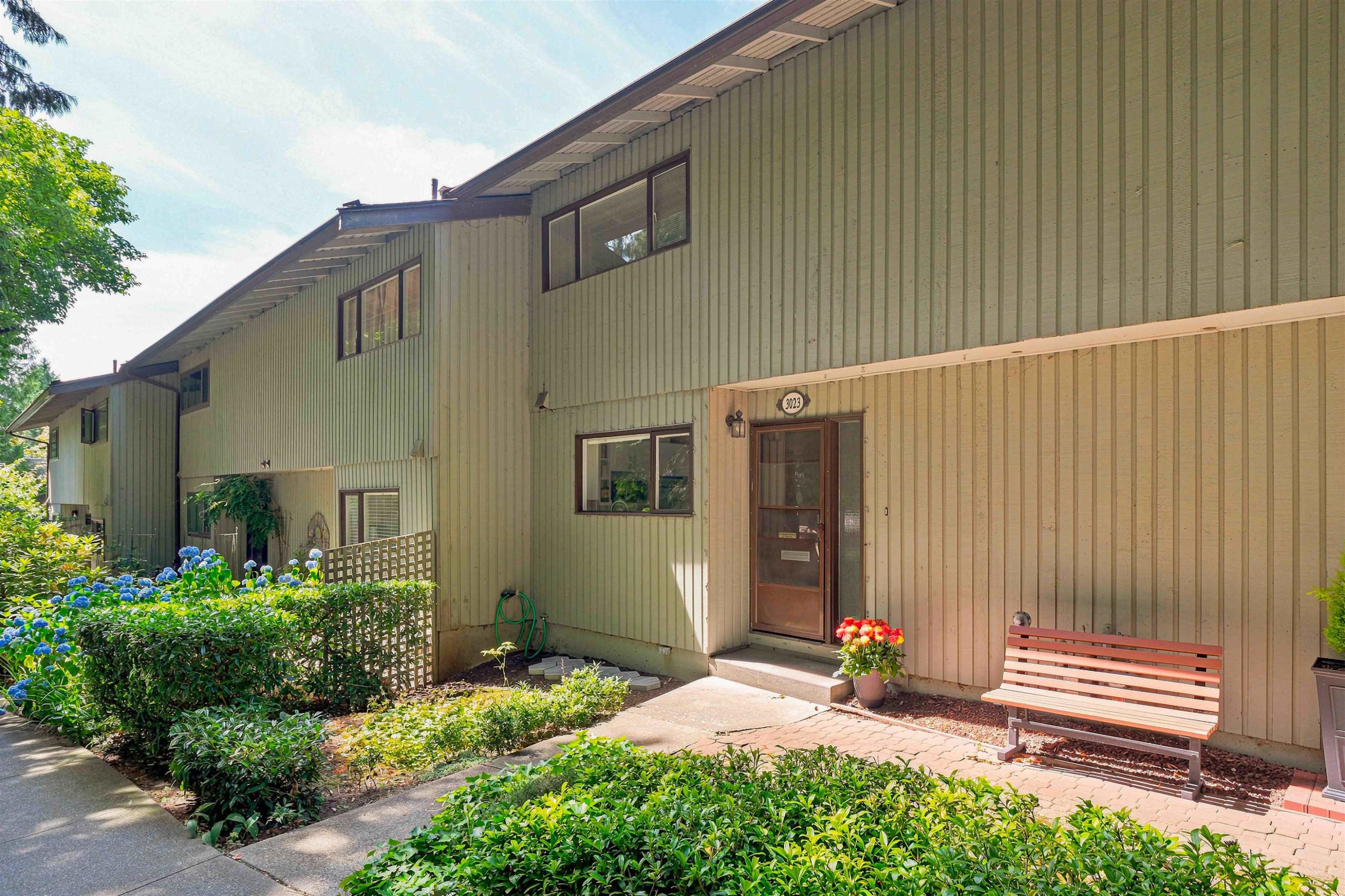 3023 Centaurus Drive, Burnaby, BC