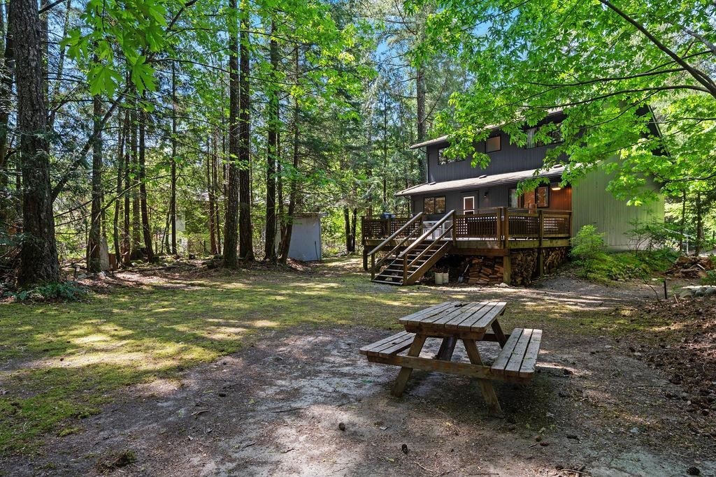 2050 Midnight Way, Squamish, BC - Outdoor With Deck Patio Veranda