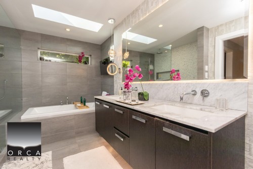 3305 Westmount Road, West Vancouver, BC - Indoor Photo Showing Bathroom