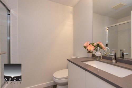 3305 Westmount Road, West Vancouver, BC - Indoor Photo Showing Bathroom