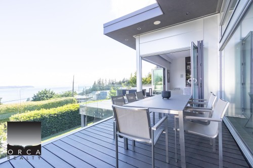 3305 Westmount Road, West Vancouver, BC - Outdoor With Exterior