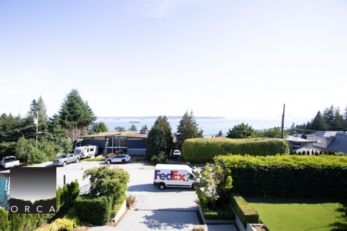 3305 Westmount Road, West Vancouver, BC - Outdoor With View