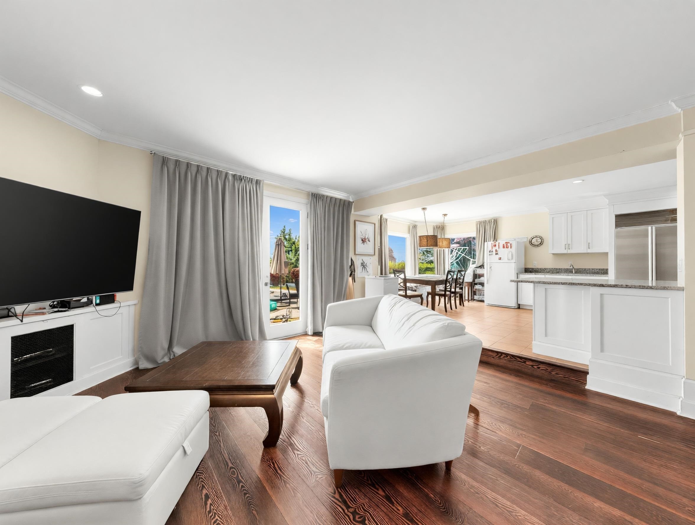 740 Knockmaroon Road, West Vancouver, BC