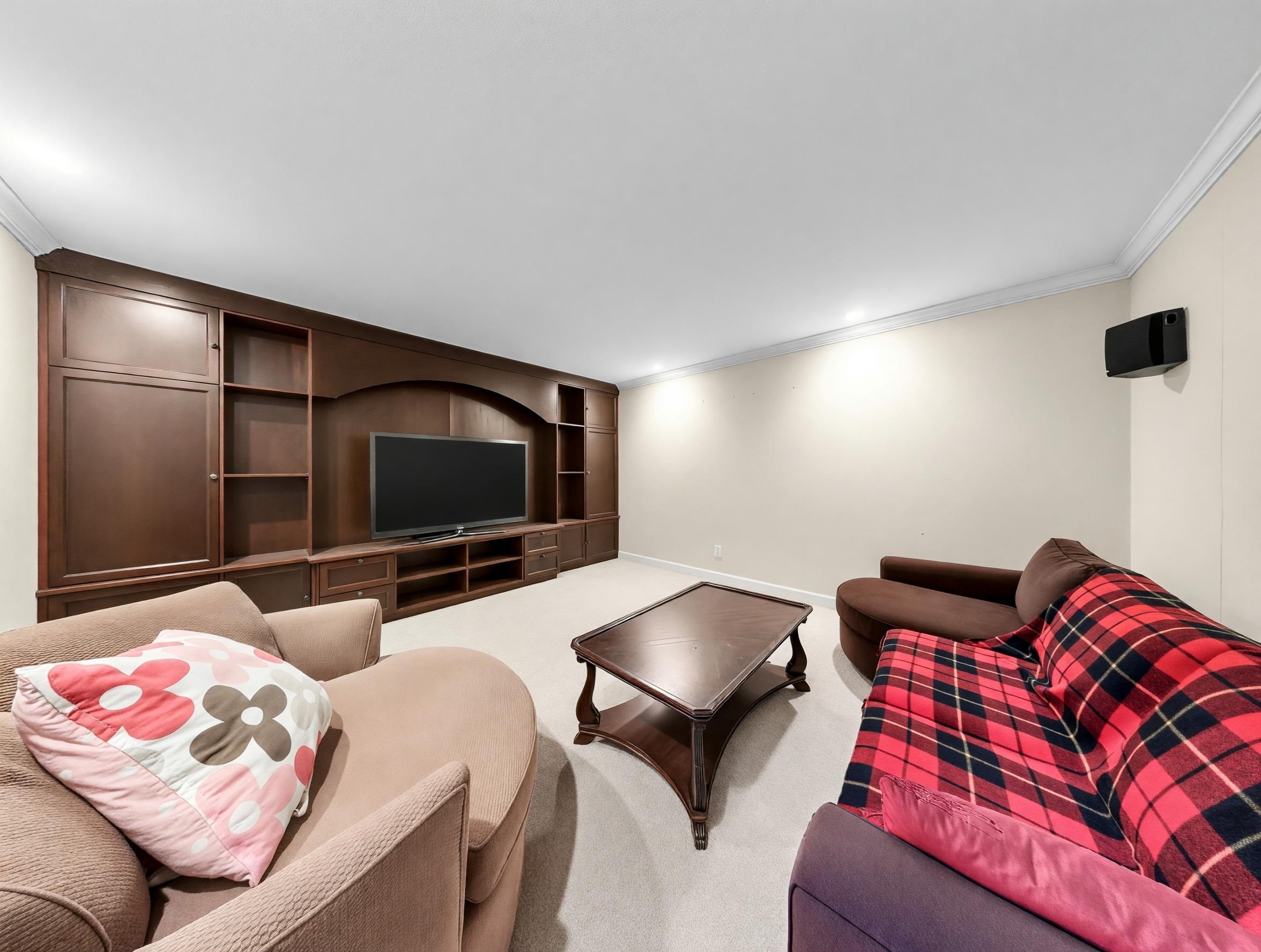740 Knockmaroon Road, West Vancouver, BC