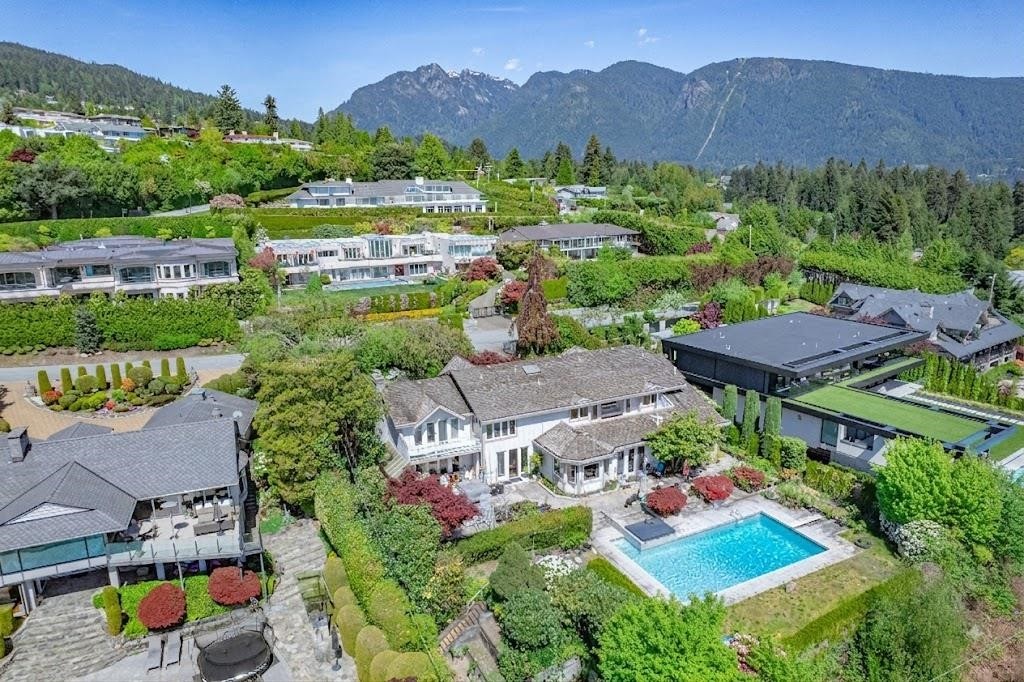 740 Knockmaroon Road, West Vancouver, BC