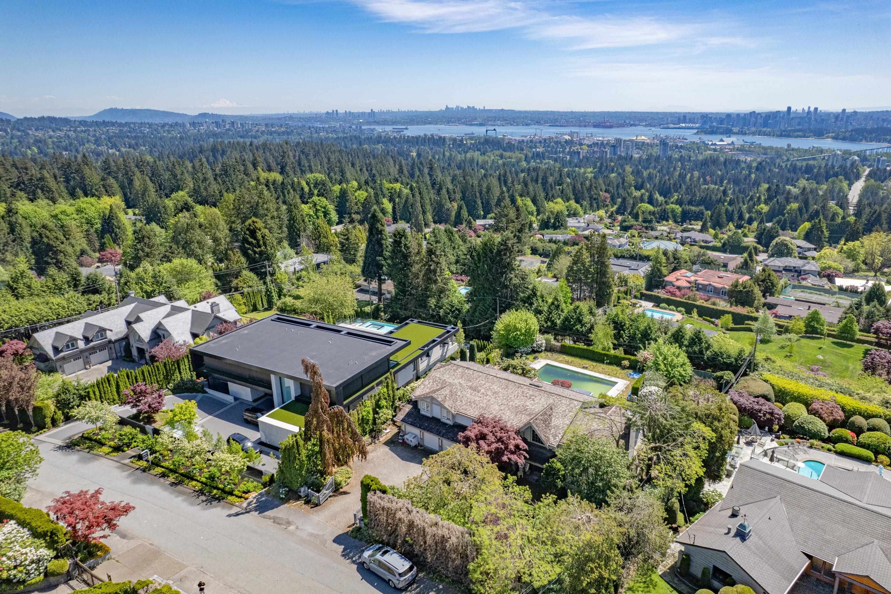 740 Knockmaroon Road, West Vancouver, BC