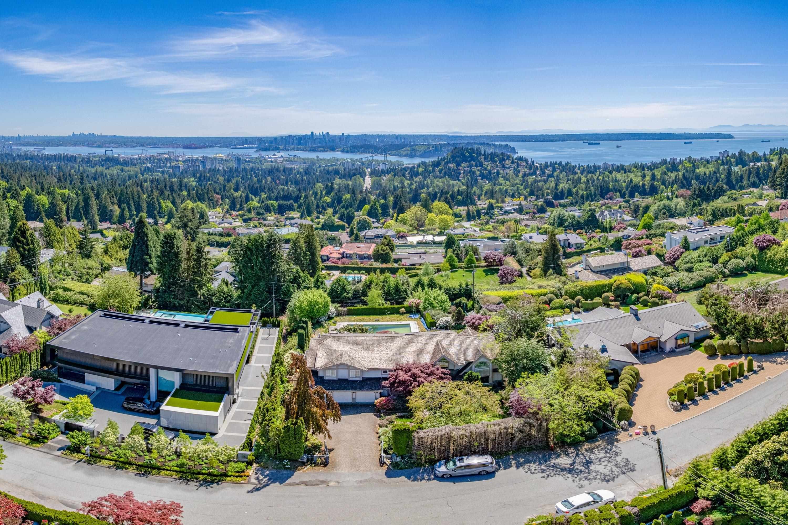 740 Knockmaroon Road, West Vancouver, BC