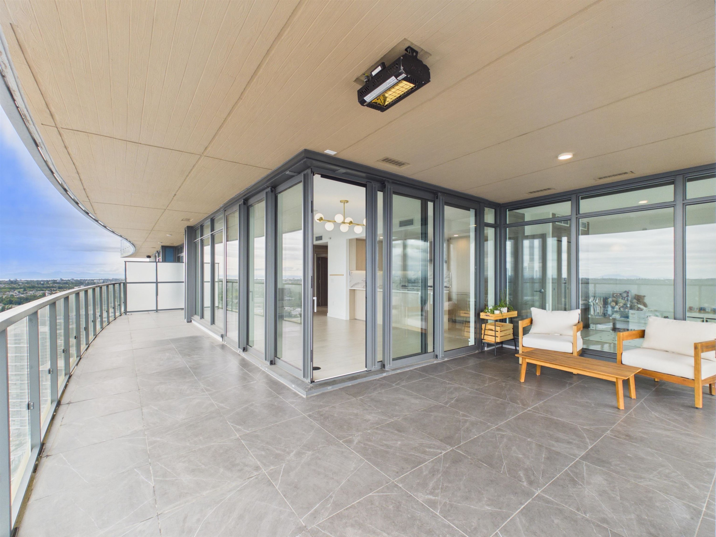 4906-4880 Lougheed Highway, Burnaby, BC - With Exterior