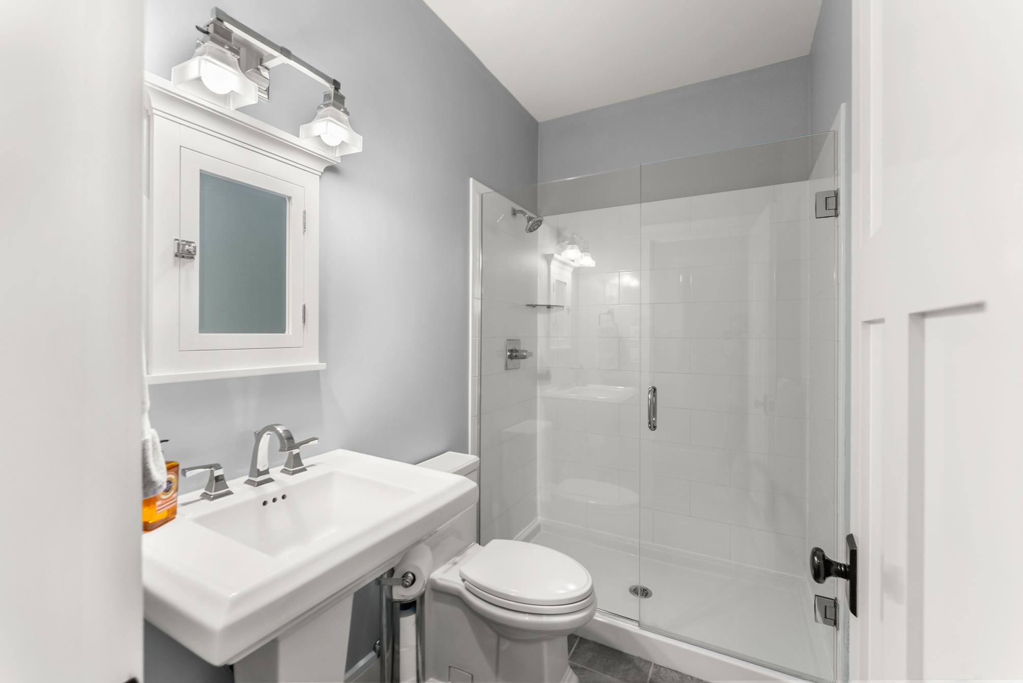 4896 12 Avenue, Delta, BC - Indoor Photo Showing Bathroom