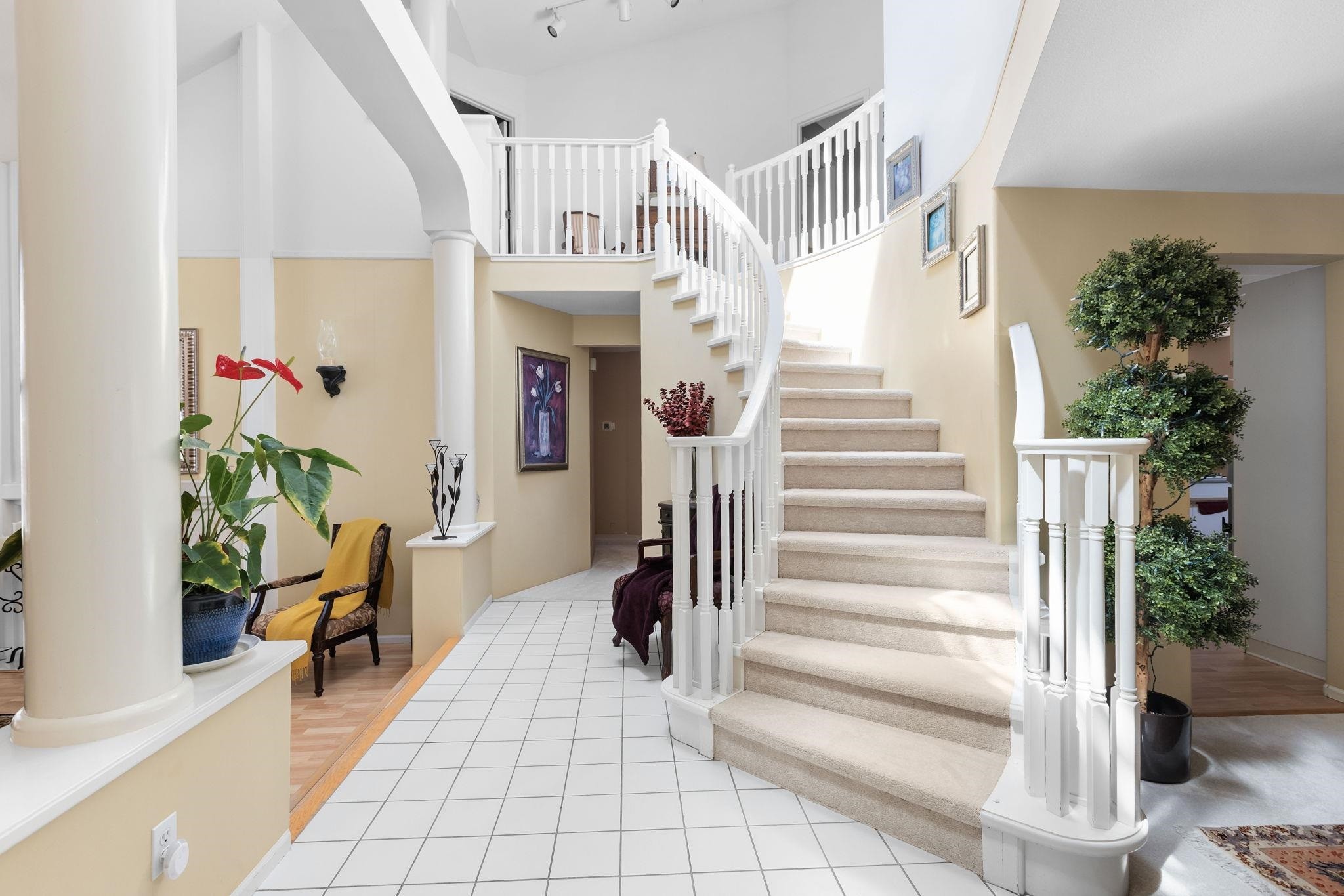 2905 Cliffrose Crescent, Coquitlam, BC - Indoor Photo Showing Other Room