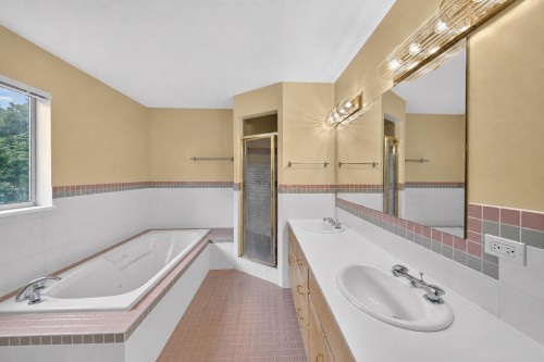 4055 31St Avenue W, Vancouver, BC - Indoor Photo Showing Bathroom