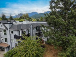 B310-40120 Willow Crescent Squamish, BC V8B 0L7