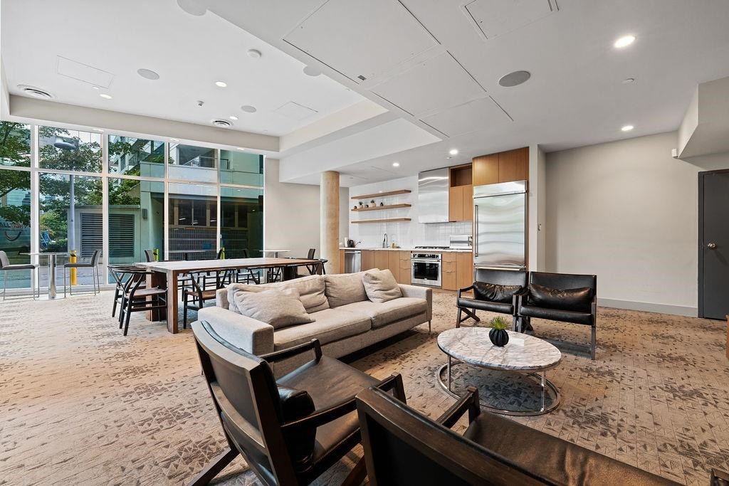 141 1St Avenue E, Vancouver, BC - Indoor