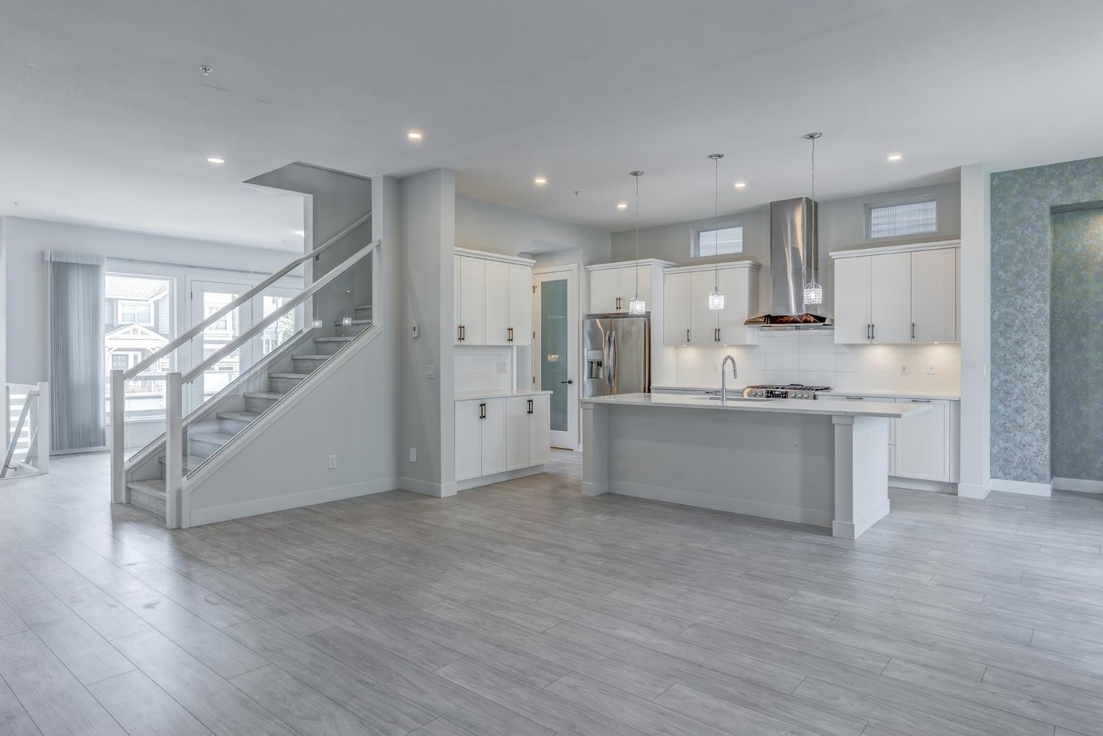 23191 112B Avenue, Maple Ridge, BC - Indoor Photo Showing Kitchen With Upgraded Kitchen