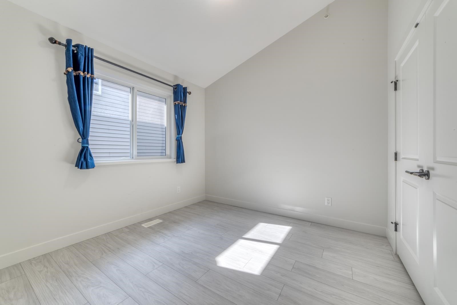 23191 112B Avenue, Maple Ridge, BC - Indoor Photo Showing Other Room
