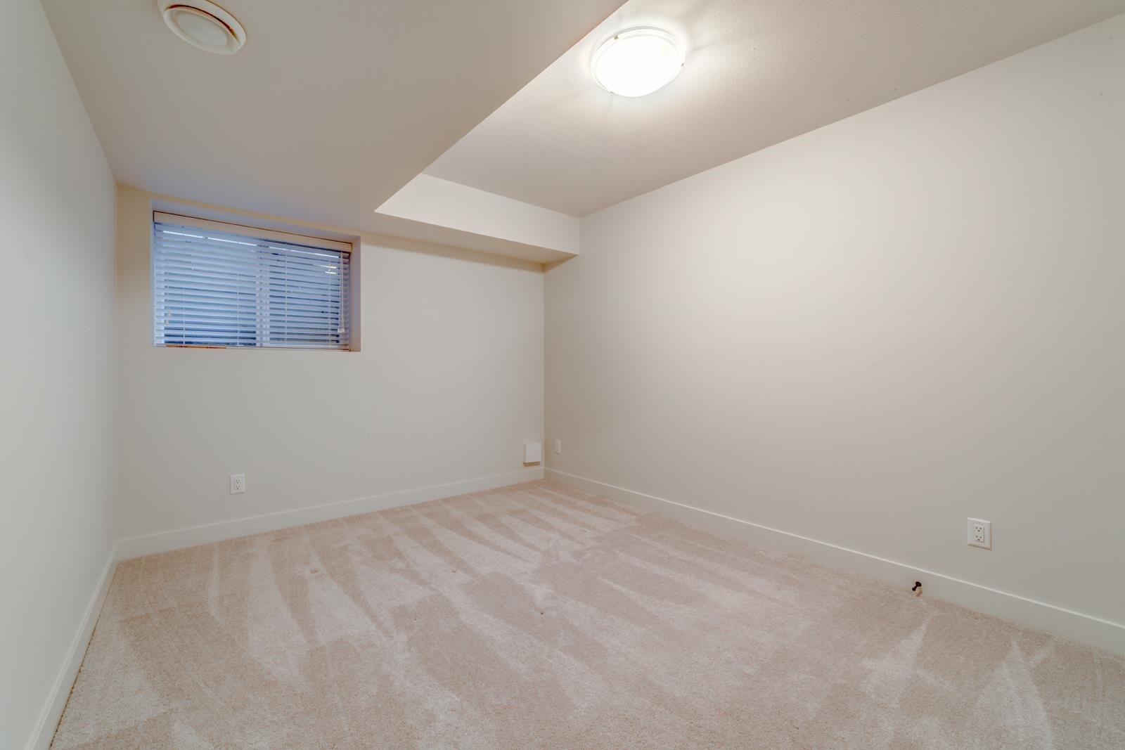 23191 112B Avenue, Maple Ridge, BC - Indoor Photo Showing Other Room