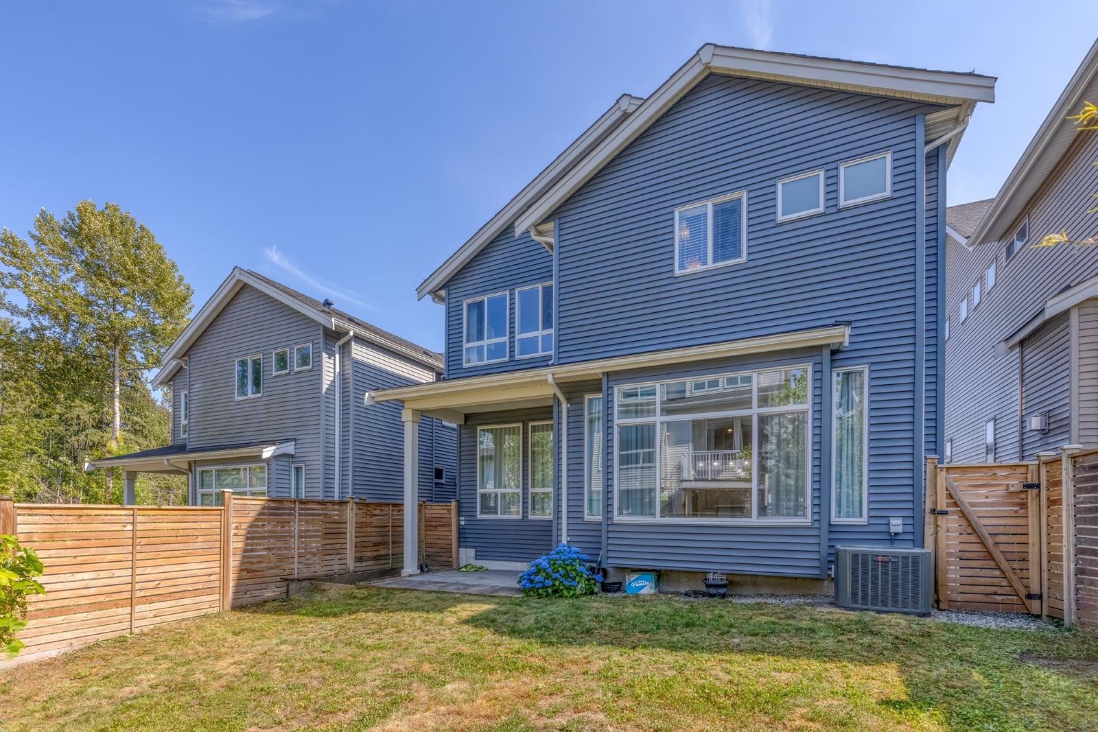 23191 112B Avenue, Maple Ridge, BC - Outdoor