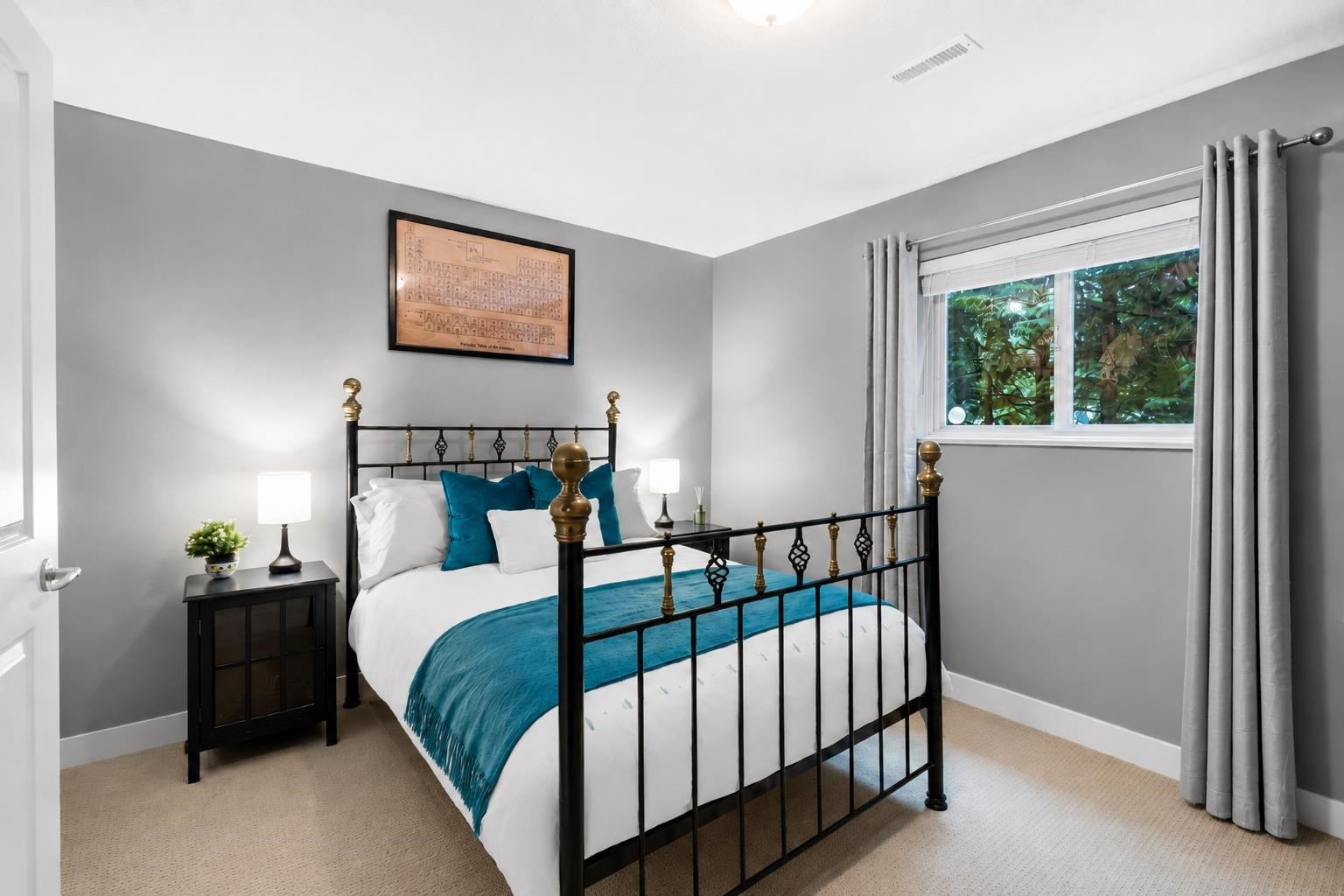 36 Maple Court, Port Moody, BC - Indoor Photo Showing Bedroom