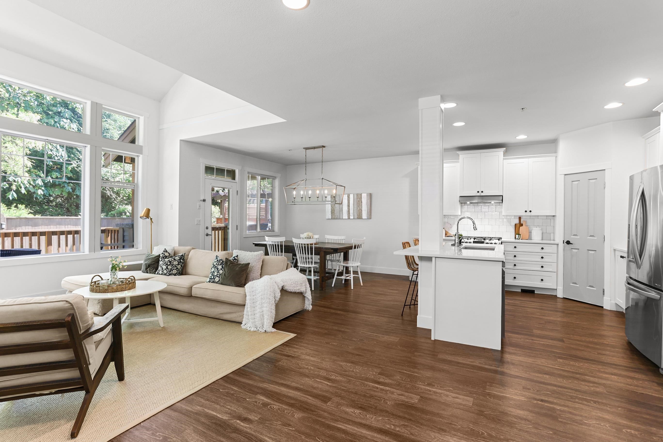 13866 229 Lane, Maple Ridge, BC - Indoor