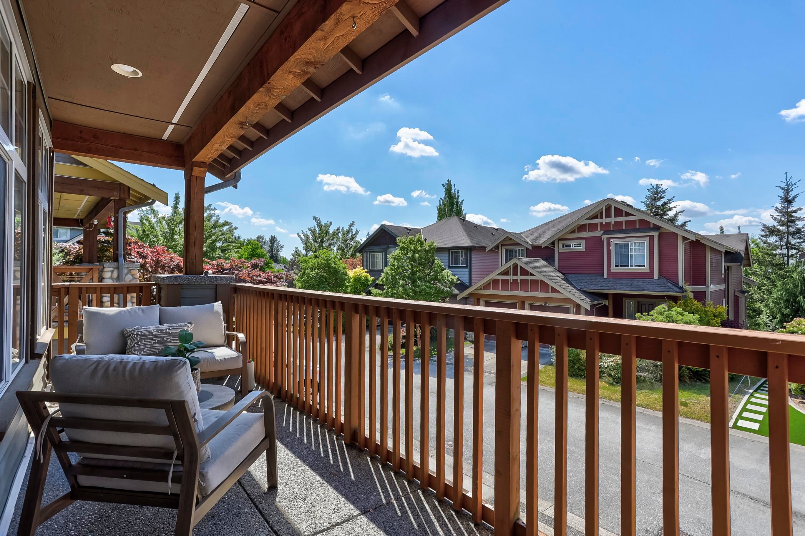 13866 229 Lane, Maple Ridge, BC - Outdoor With Exterior