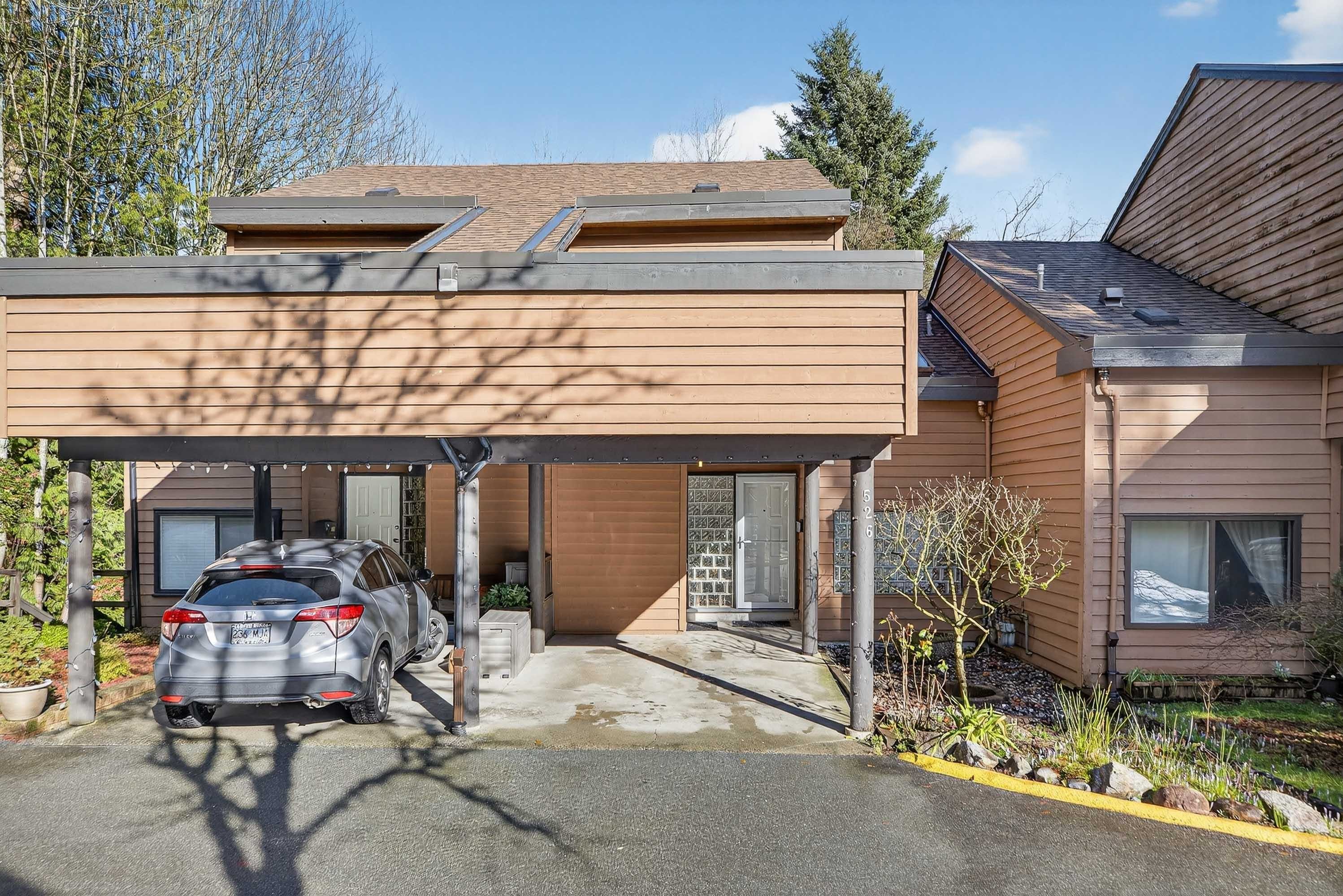 526 Cardiff Way, Port Moody, BC - Outdoor