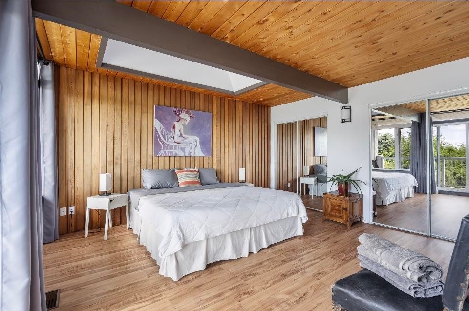 442 Monteray Avenue, North Vancouver, BC - Indoor Photo Showing Bedroom