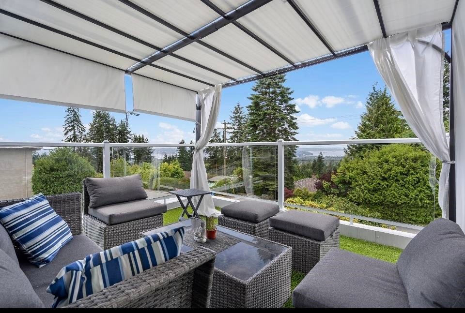 442 Monteray Avenue, North Vancouver, BC - Outdoor With Deck Patio Veranda With Exterior
