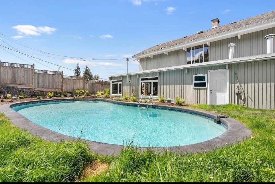 442 Monteray Avenue, North Vancouver, BC - Outdoor With In Ground Pool With Backyard