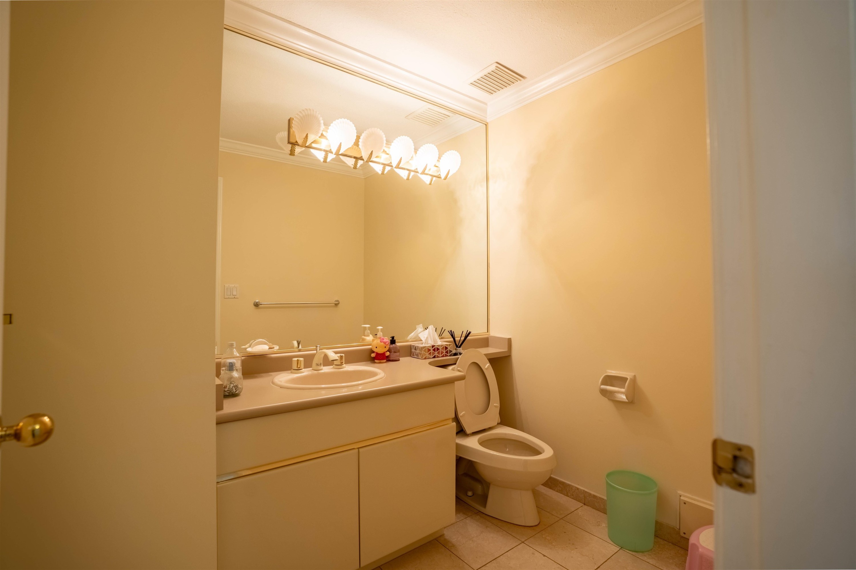 1618 62Nd Avenue W, Vancouver, BC - Indoor Photo Showing Bathroom