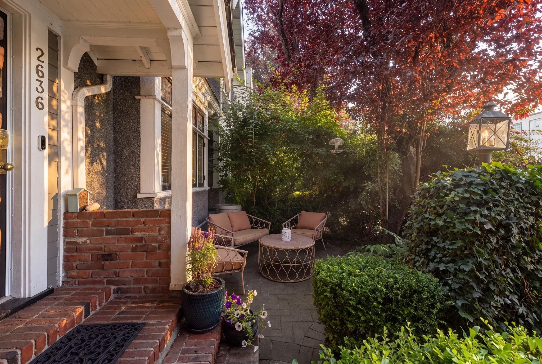 2636 Hemlock Street, Vancouver, BC - Outdoor