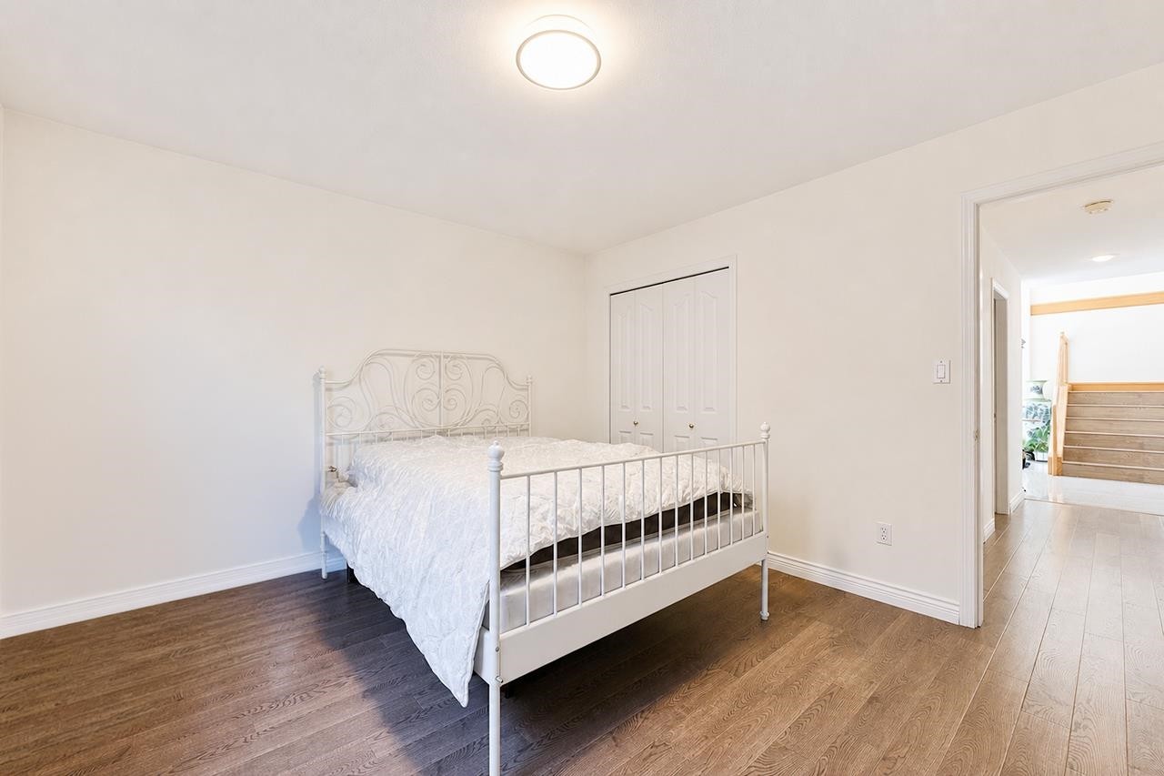8511 Littlemore Place, Richmond, BC - Indoor Photo Showing Bedroom