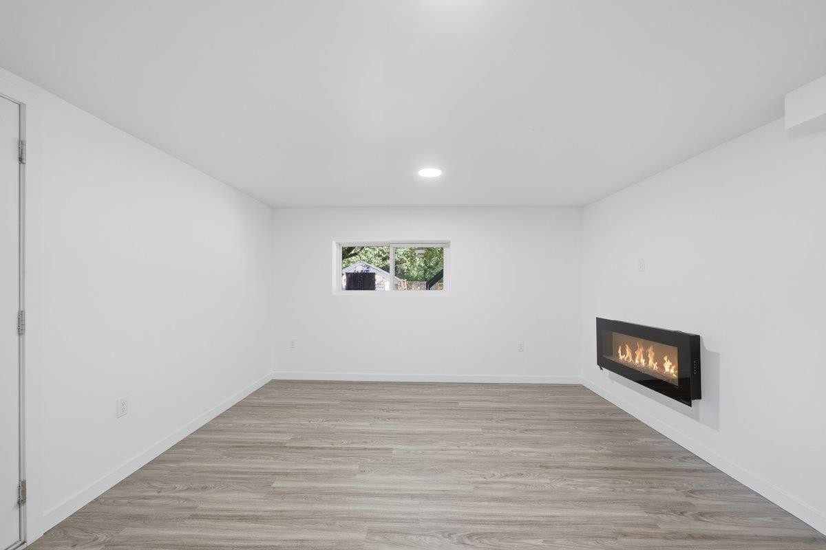 3654 St. Thomas Street, Port Coquitlam, BC