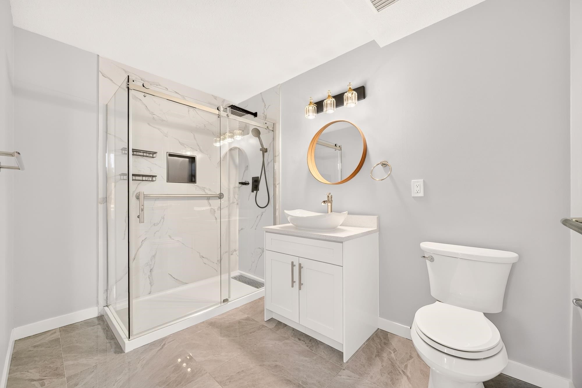 1237 Durant Drive, Coquitlam, BC - Indoor Photo Showing Bathroom